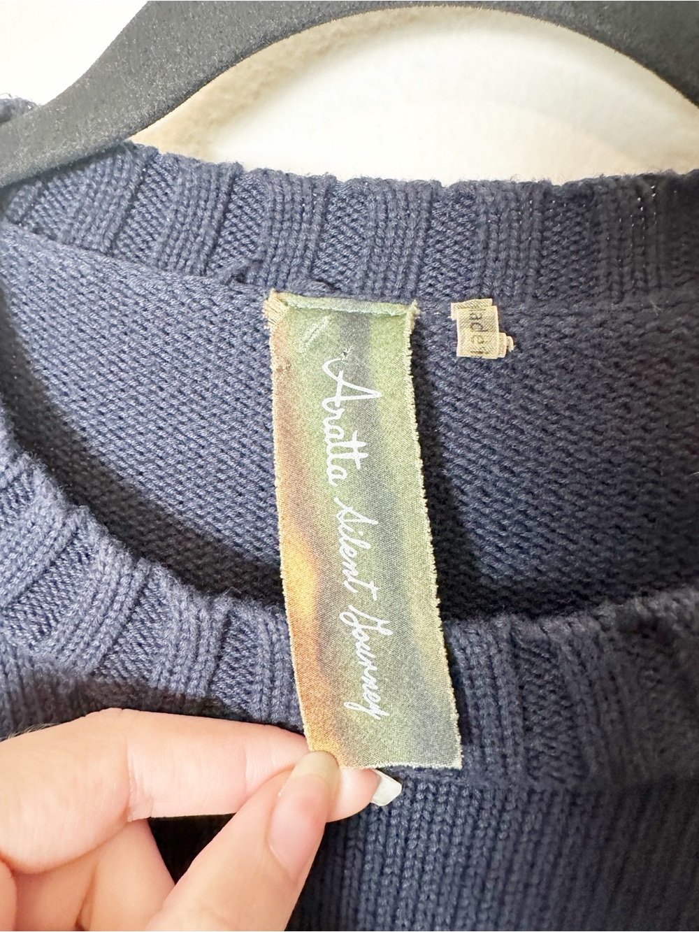 Aratta Silent Journey Embroidered Floral Crewneck Sweater Navy Blue Small - Picture 5 of 9